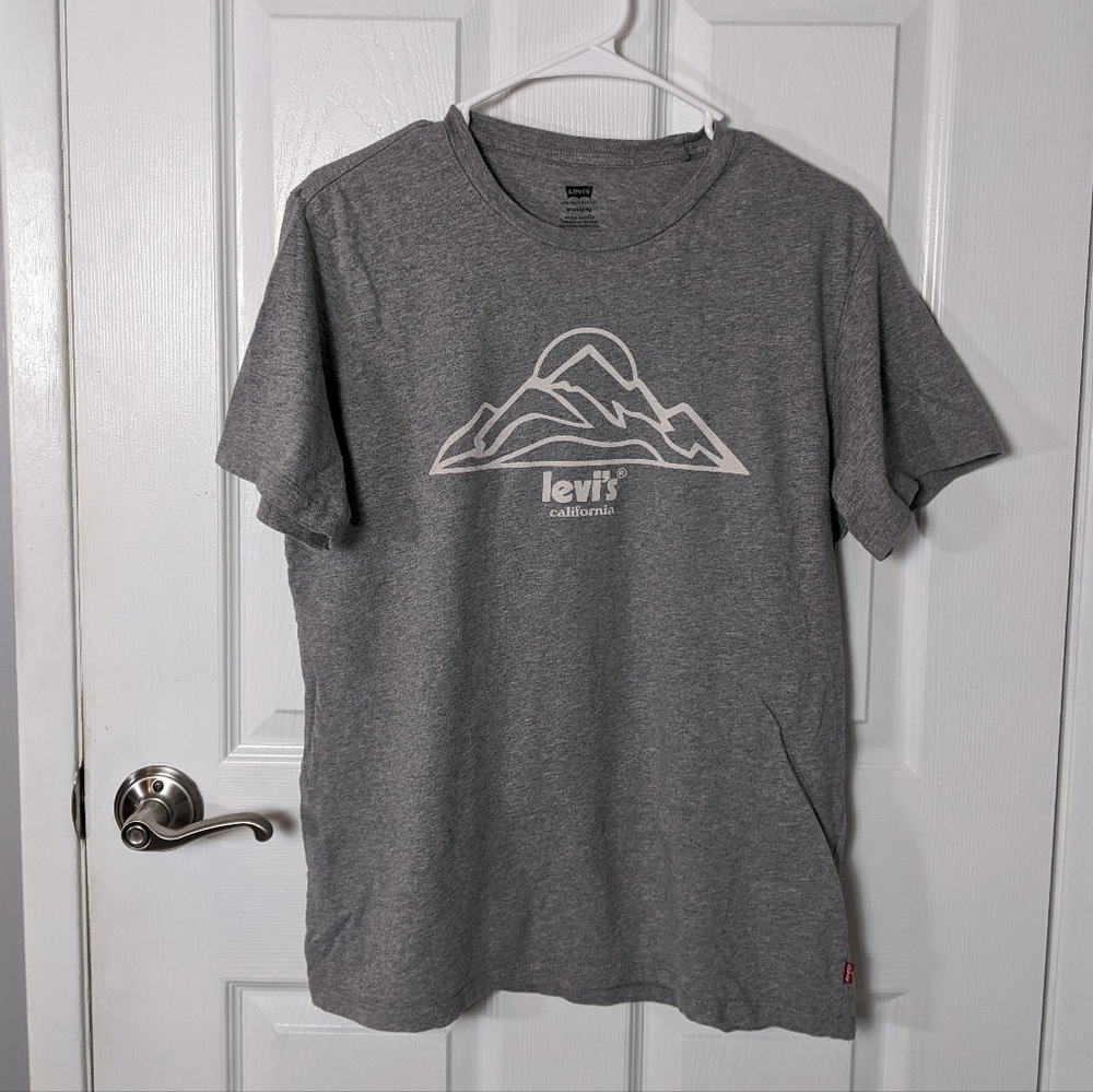 Levi's California Mountainscape Tee in‎ Classic Heather Grey Size Medium
